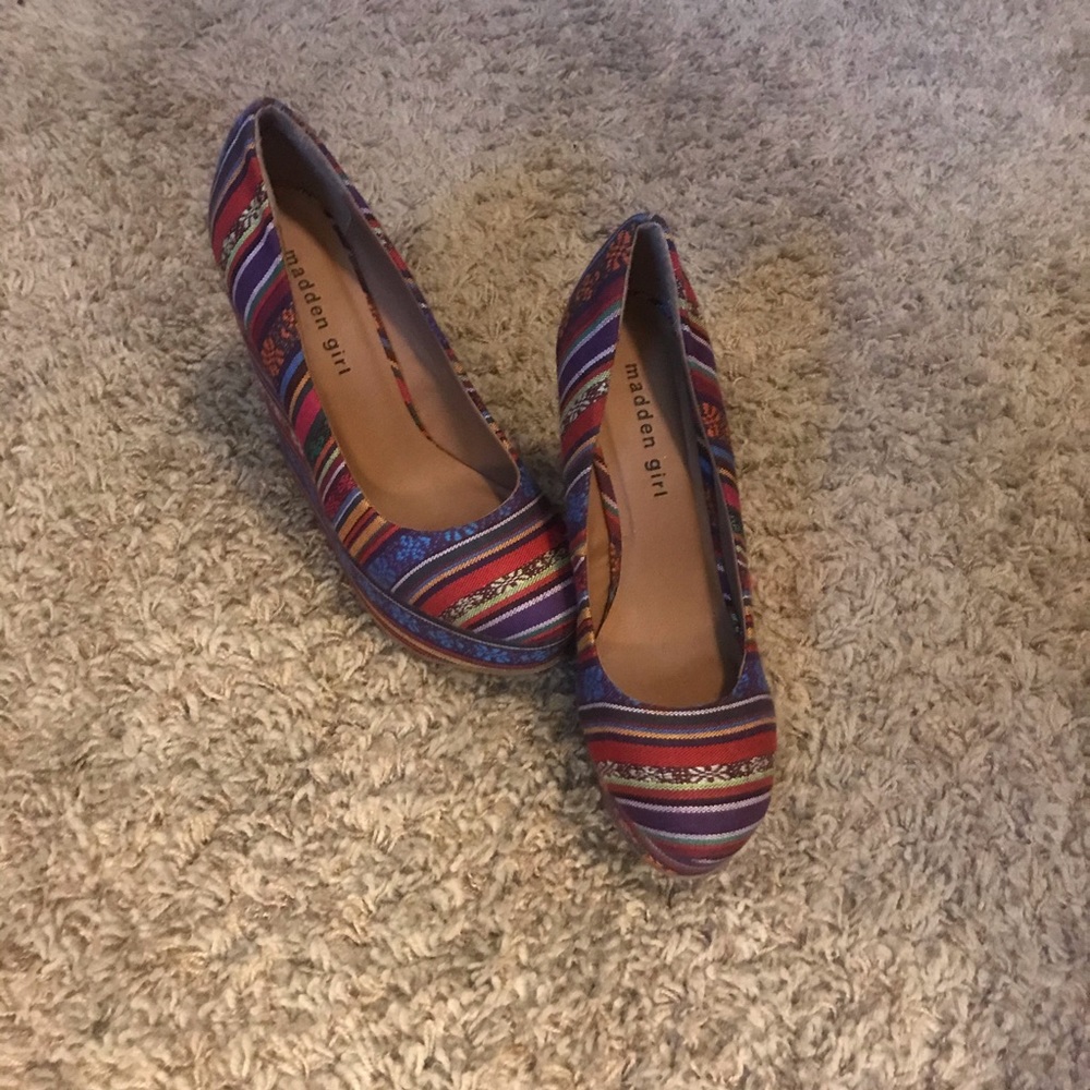 Madden Girl Printed Wedges